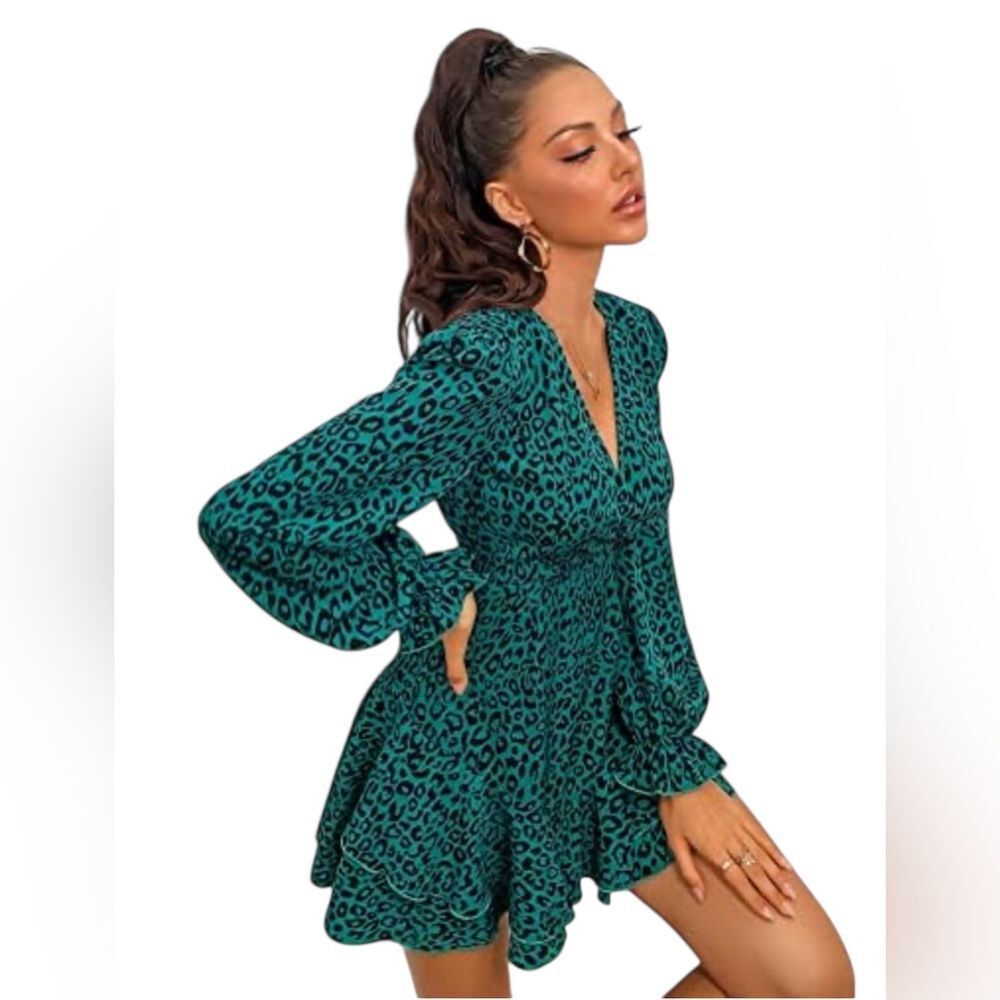 Polyester Dresses Size Medium - Picture 5 of 15